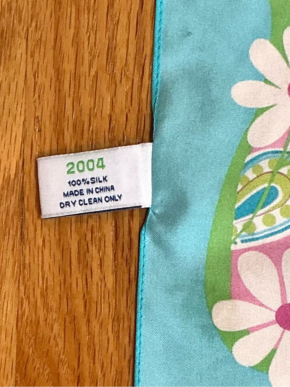 Lilly Pulitzer x Ford Vintage 2004 Silk Scarf Ltd. Edition Breast Cancer Awarene - Picture 7 of 10
